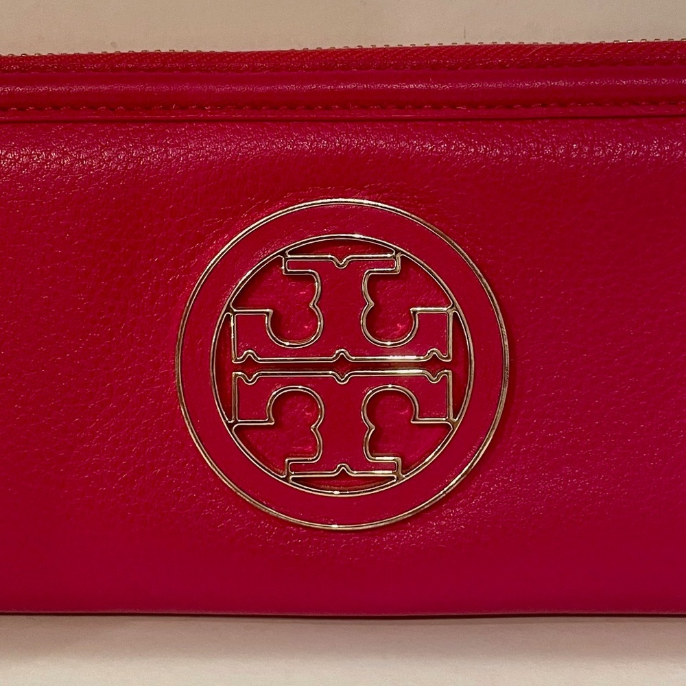 Tory Burch wallet